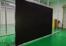 Carregar imagem no visualizador da galeria, P1.95 Indoor Full Color Plug-in connection Led Screen Wall with 500×500mm Panels

