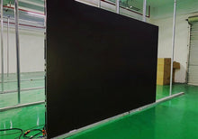 Загрузить изображение в средство просмотра галереи, P2.604 Indoor Full Color Plug-in connection Led Screen Wall with 500×500mm Panels
